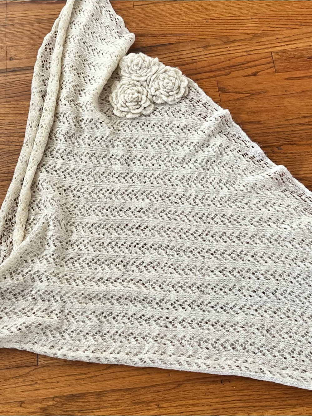 Vintage Cream Knit Wrap with Floral Appliqués